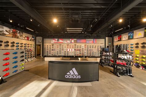 adidas outlet store herzogenaurach.